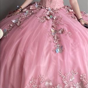 Sweet 15 (quinceañera) dress absolutely gorgeous “make me an offer “
